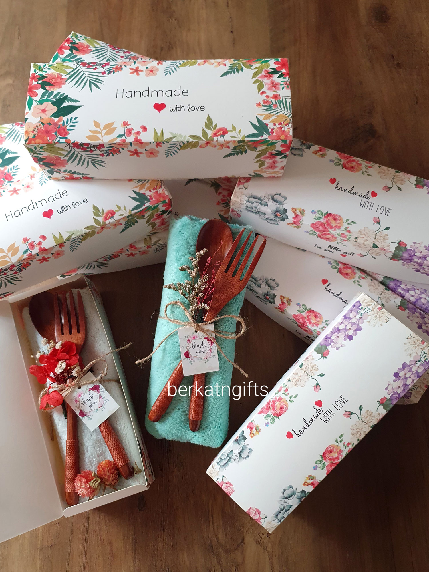 Wooden Fork & Spoon With Towel Set