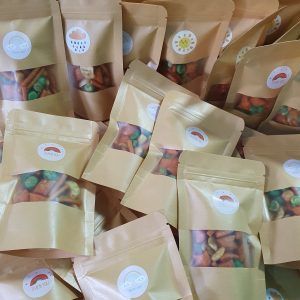 Mini cocktail nuts pack